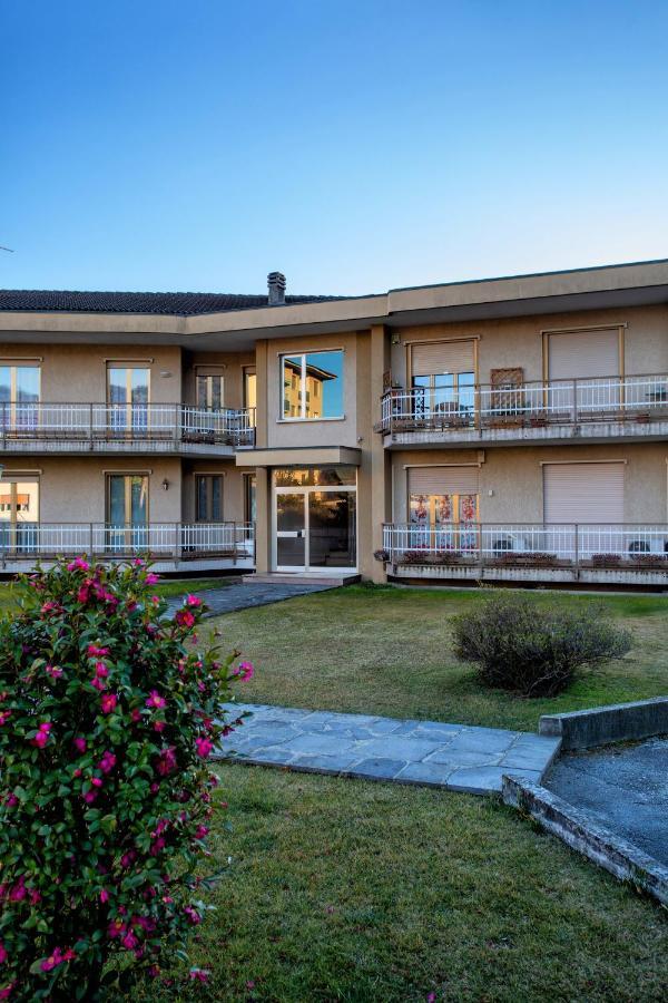 Casa Vacanze Heidi Vista Lago 韦尔巴尼亚 外观 照片